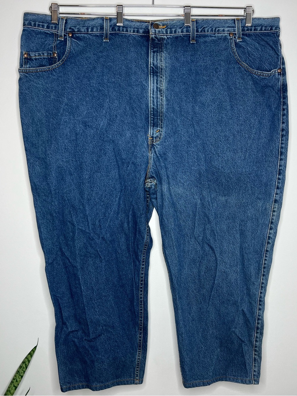 Vintage 1997 Levi’s 545 Loose Fit Jeans Made in USA 54x26 Denim Workwear